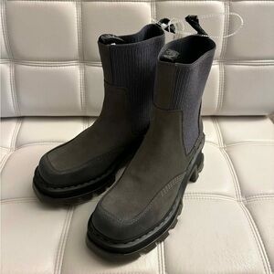 Dr Martens Corran Chelsea Waxy Suede Heeled Women’s Boots Size 9